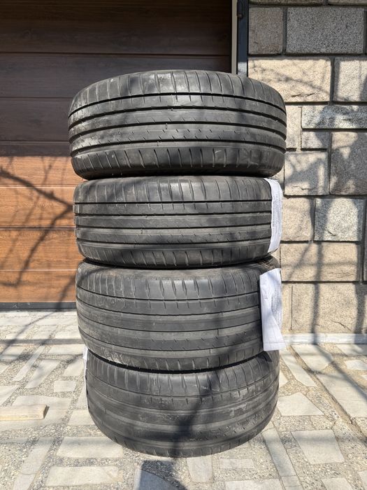 Michelin Pilot Sport 4