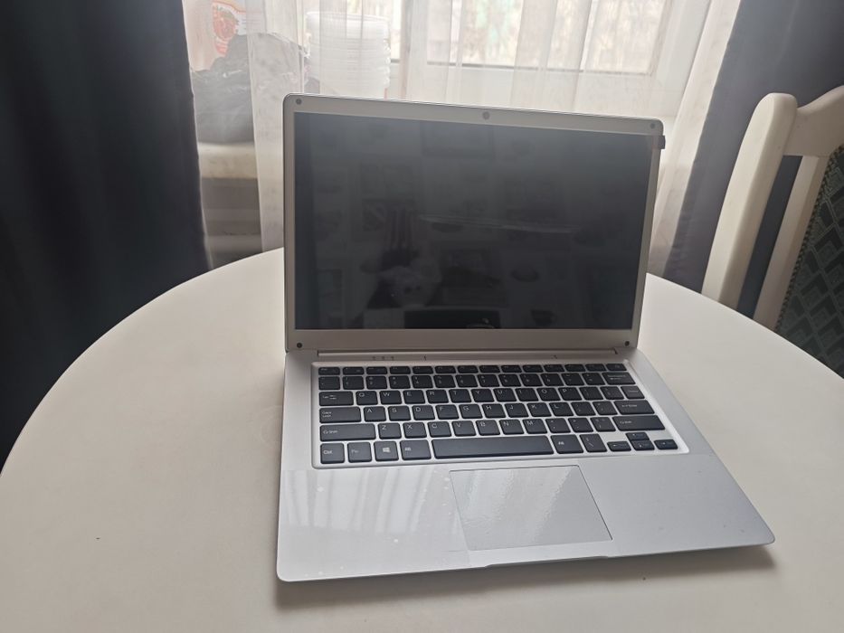 Новый ультратонкий ноутбук для учёбы