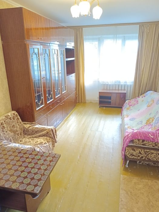 Продам 2 х комн., квар. 3-23-2 этаж.