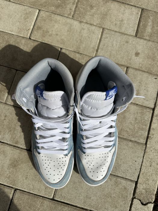 Jordan 1 Hyper royal
