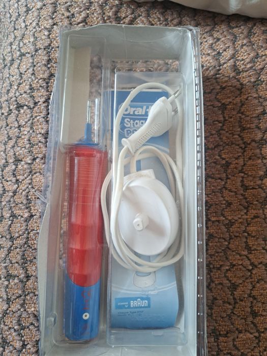 Oral-B Braun детская электрическая зубная щетка