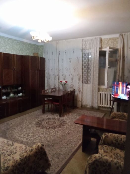 Осие 16.напротив банка ромент финанс.