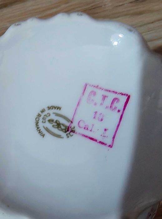 Set ceai bibelouri comuniste balerina