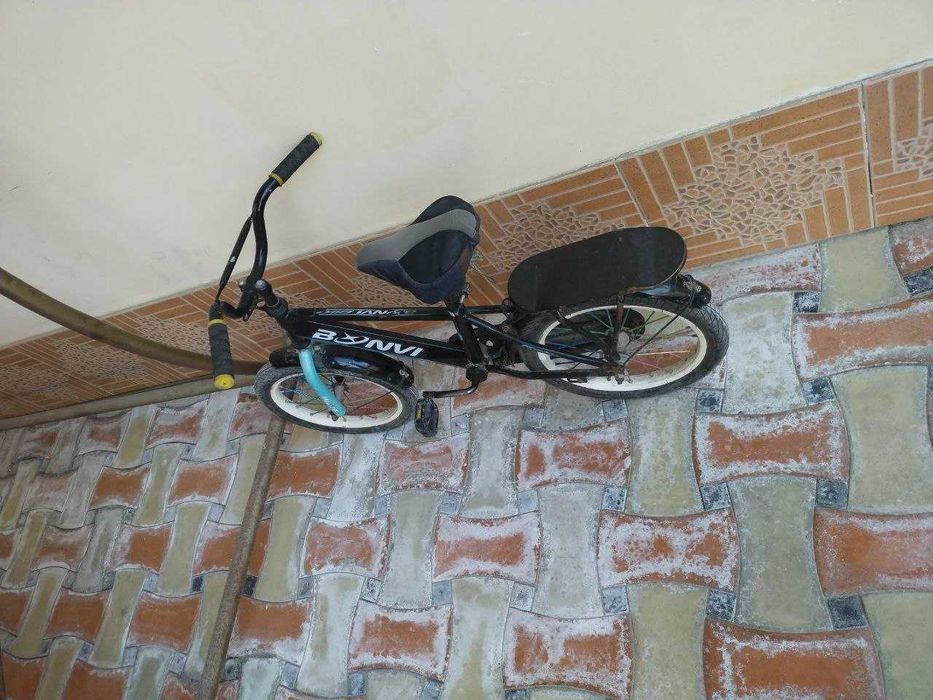 Bolalar velosipedi sotiladi.