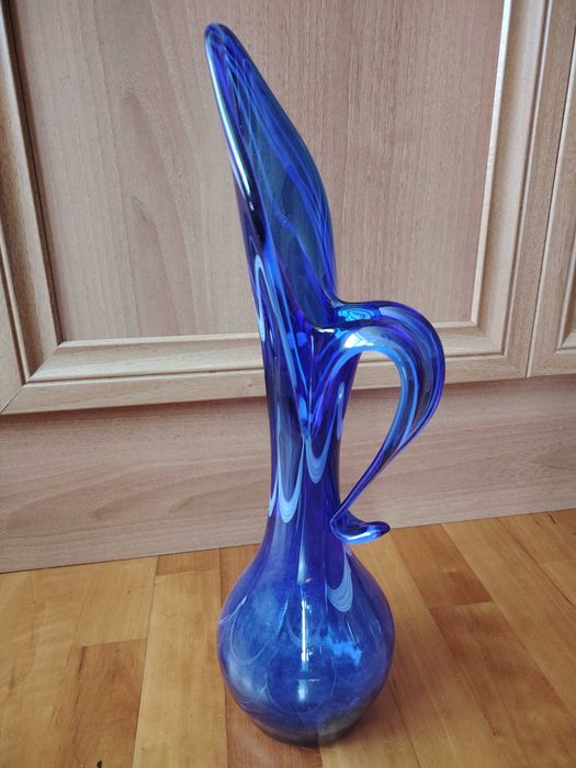 Ръчно изработена ваза от арт стъкло