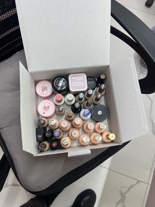 Продам базы для маникюра б/у