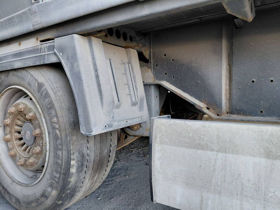 Прицеп KRONE Мега Сотилади  
 Йили: 2016