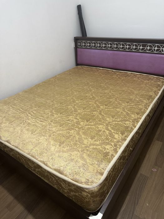 Кровать двухспальная