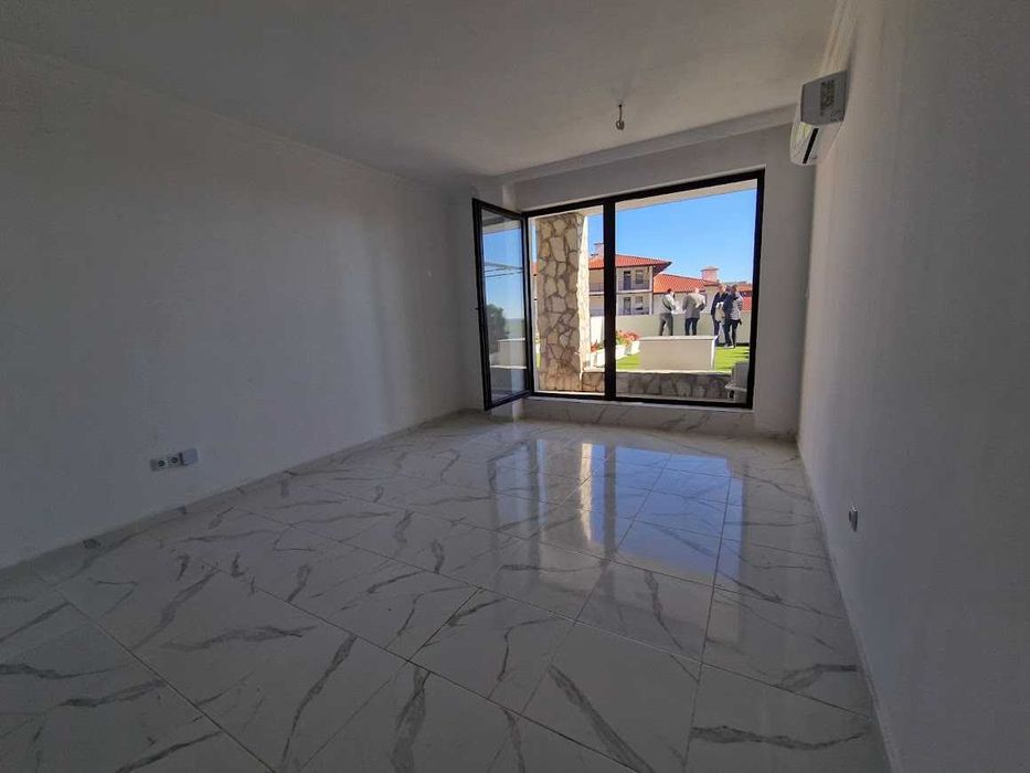 Продава се Едностаен апартамент в Свети Влас - 34 кв.м за 1698 €/кв.м - Снимка #2