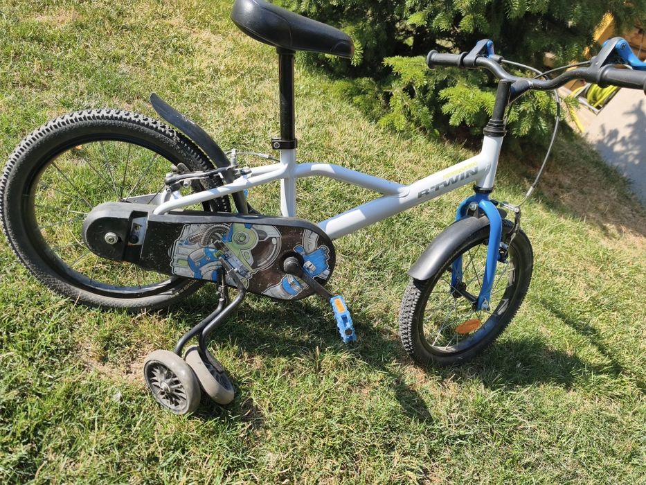 Vând bicicletă 16"