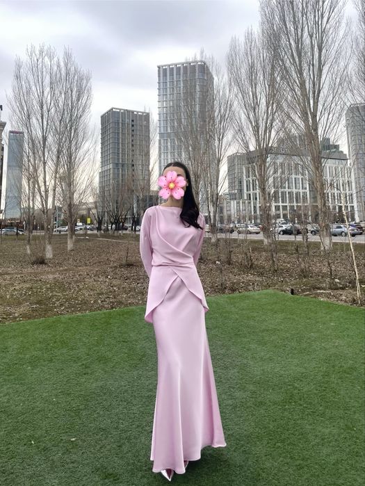 Вечернее платье, костюм