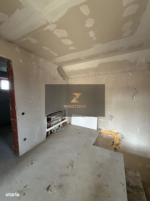 Casă spațioasă cu teren 806 mp