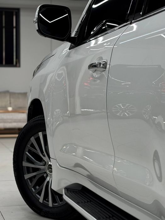 Lexus LX570   Насия. савдога. берилади