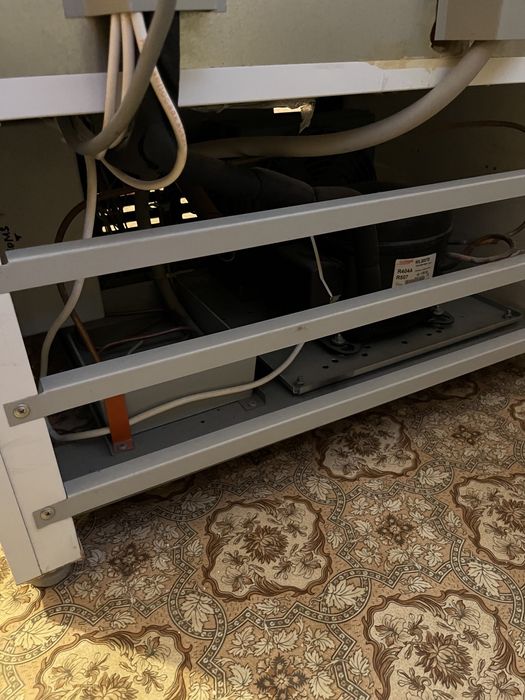 Холодильный шкаф Ариадна