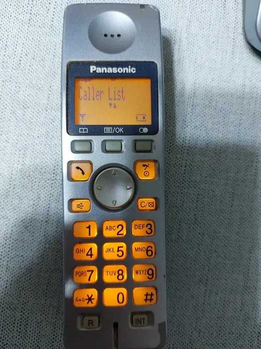 Vand telefon dect cu robot Panasonic KX-TG7120G