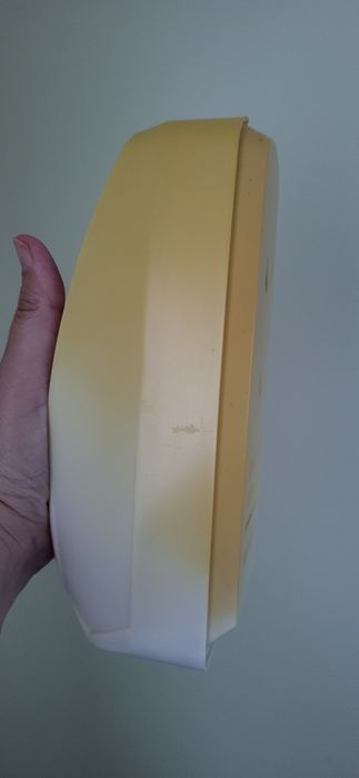 Diapenser/pulverizator automat pentru spray cu senzor de miscare