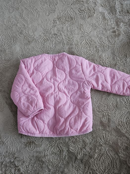 Якета 9-12мес.,  р-р 74. Запазени, без забележки. Като нови.