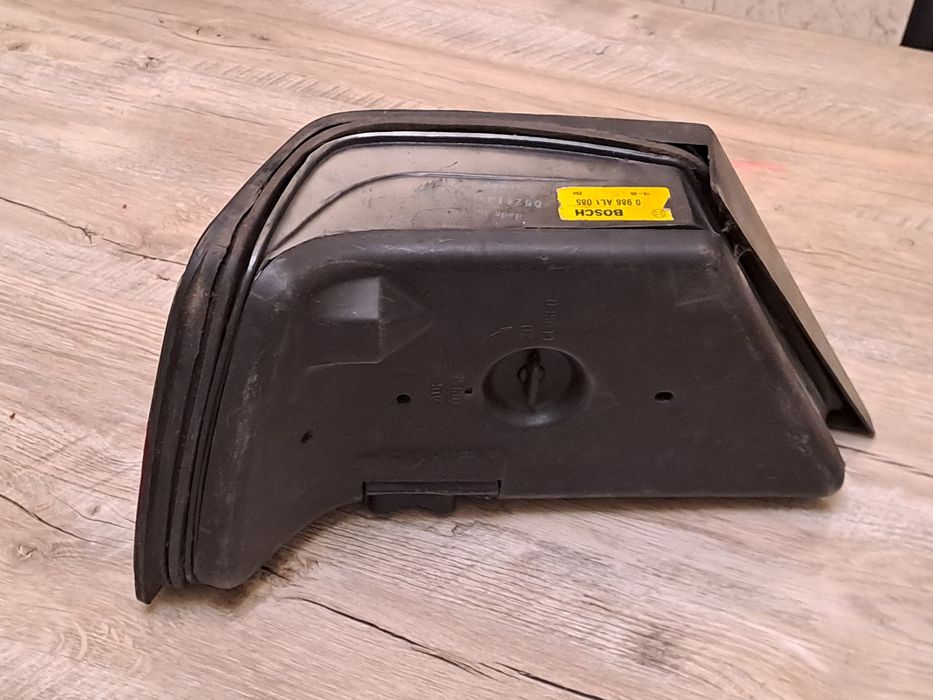 Фара на мерседес бенз Е 124