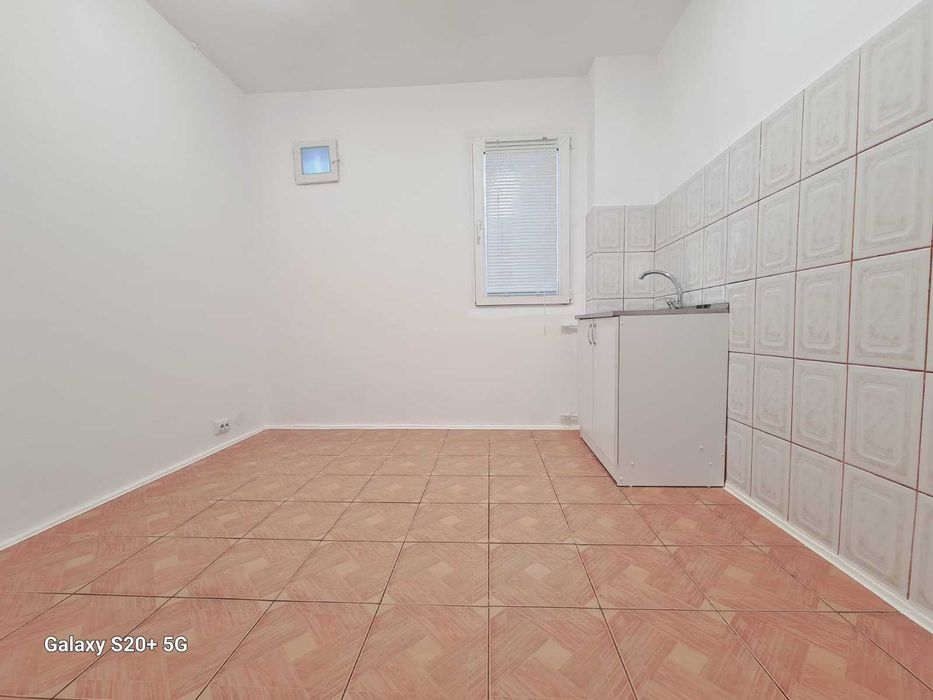 Apartament 2 camere, semidecomandat, Brazda lui Novac