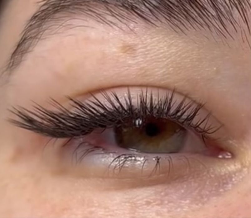 Extensii de gene ,laminare ,extensii de sprancene ,militari residence