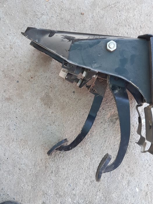 Блок педали на ниву