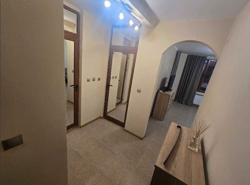 Двустаен имот в кв.Люлин център