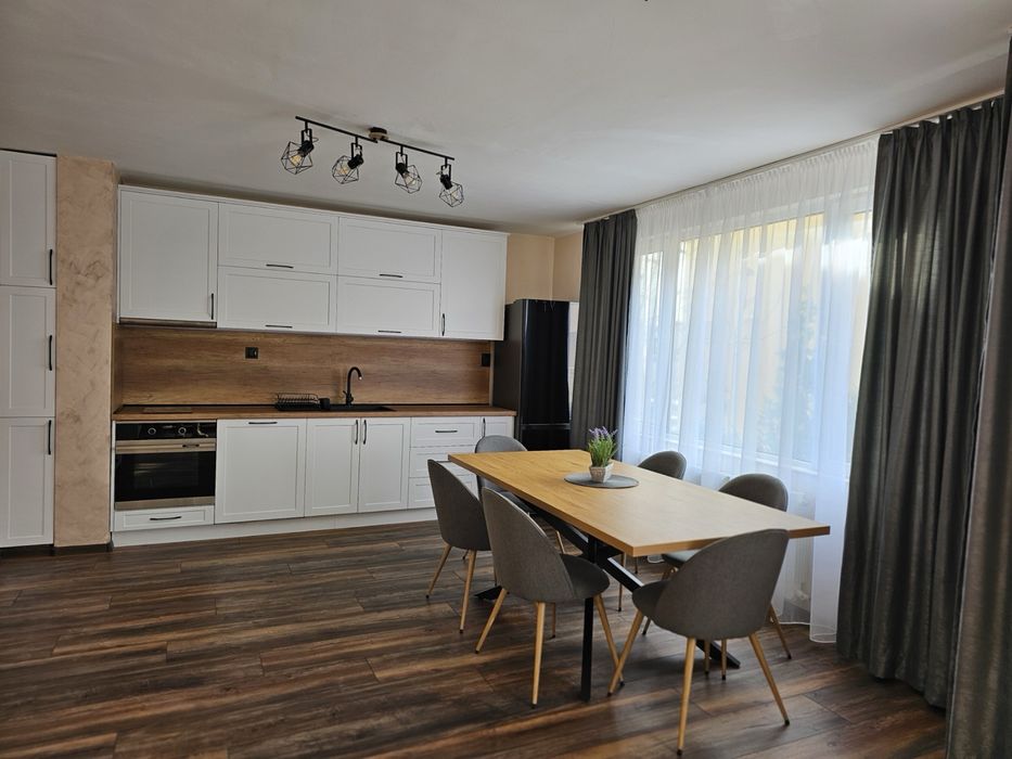 Продава се Тристаен апартамент в Варна, Бриз - 119 кв.м за 2353 €/кв.м - Снимка #17