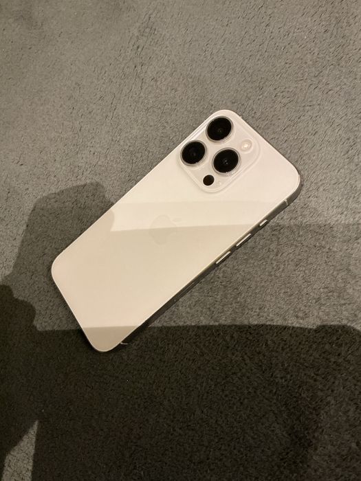 Iphone 15 Pro, in stare perfecta