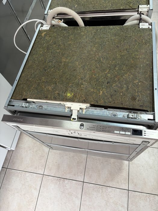 Miele G 6260 scVi  Съдомиялна за пълно вграждане  с AutoOpen /24 м гар