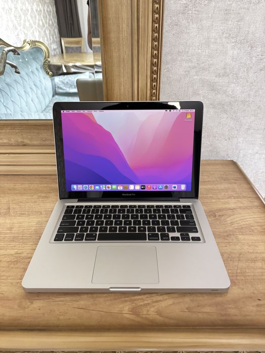 MacBook Pro. Core i5 SSD