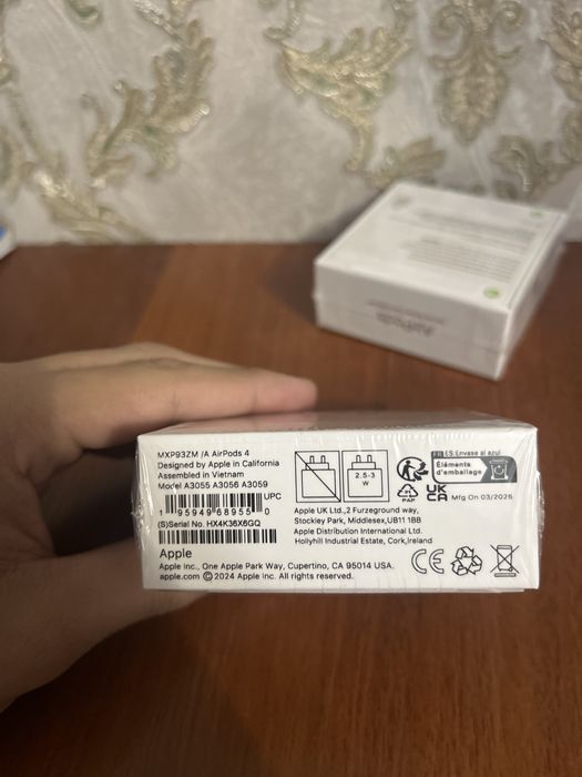 Airpods 4 Active Noise Cancellation