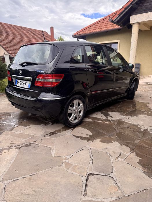 Mercedes B class