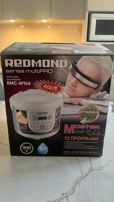 Мультиварка Redmond RMC-M166 multiPRO