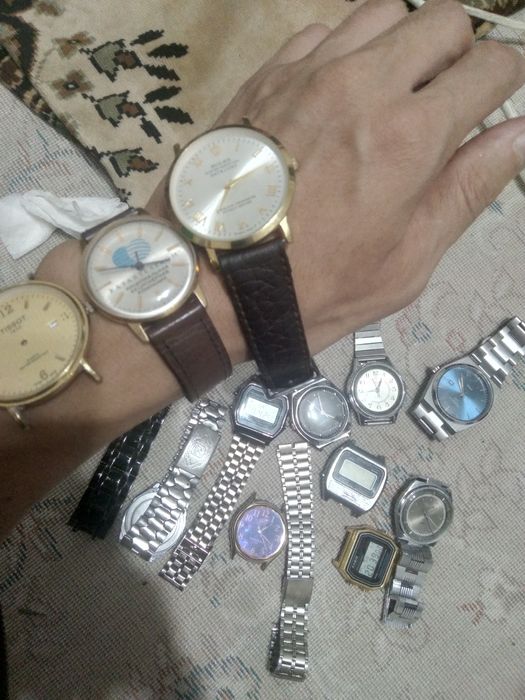 Продам часы золотой