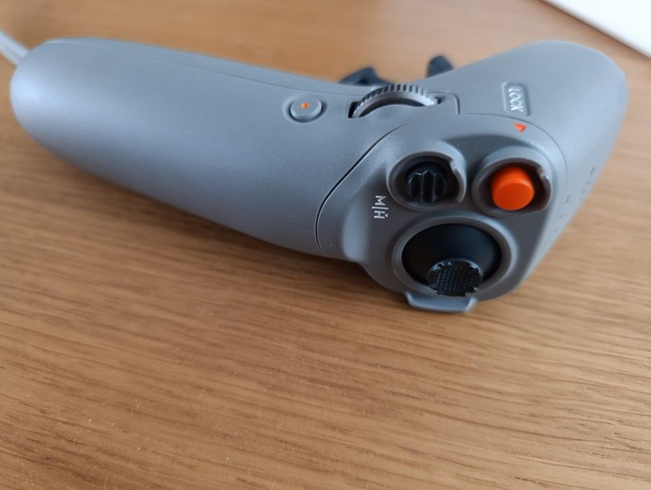 DJI RC Motion 2 контролер за дронове