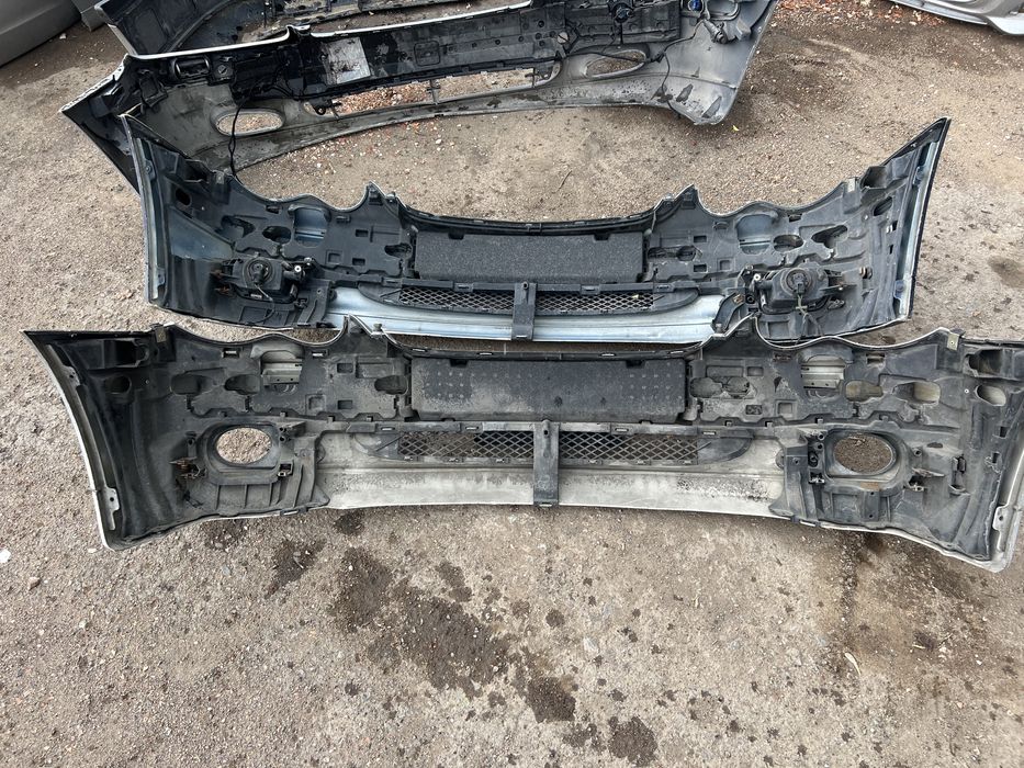 Передний бампер Мерседес w203 оригинал