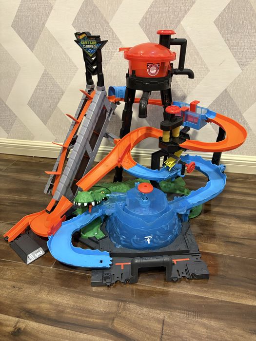 Автомойка Хотвилс Hot Wheels