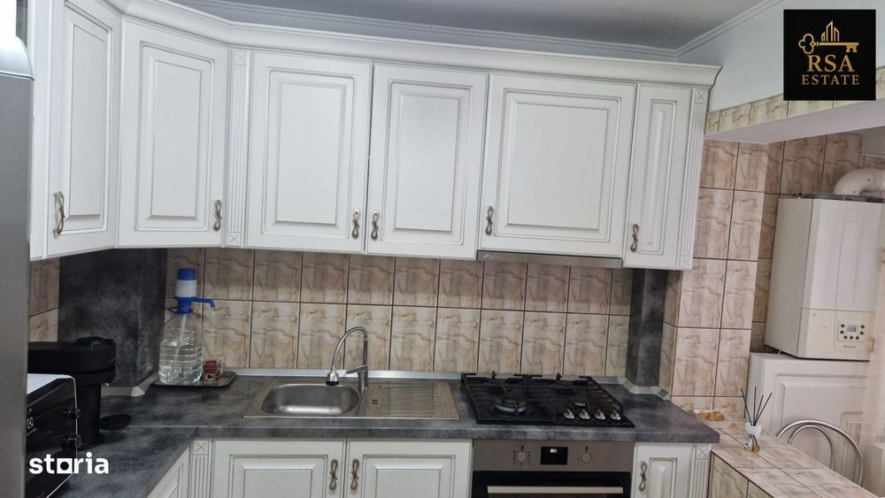 Apartament 3 camere de vanzare, Dragasani Central