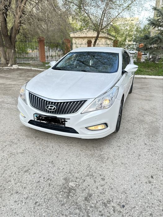 Hyundai Grandeur 2013 2.4 куб