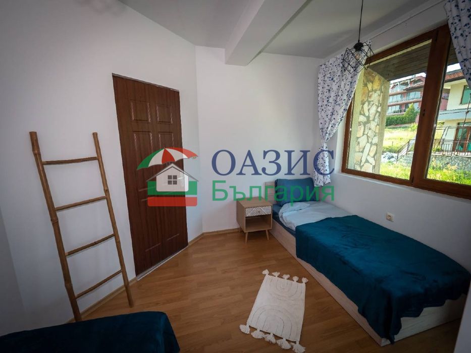 Къща на 3 етажа 320 кв. м. + парцел 500 кв. м., м. Инцараки, Свети Влас, България,