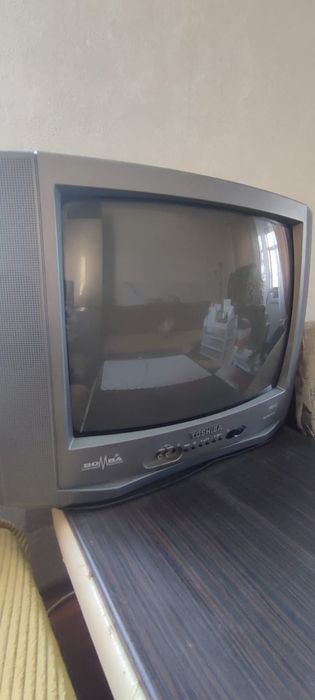 Телевизор продаётся .недорого