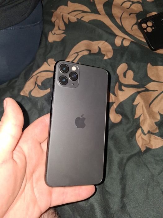 Vand sau schimb iphone 11 pro max