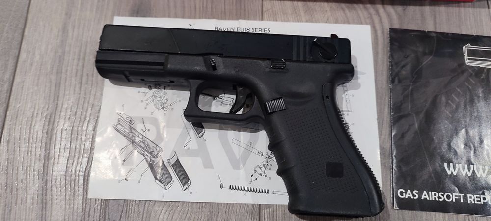 Airsoft Raven Glock 17 пистолет