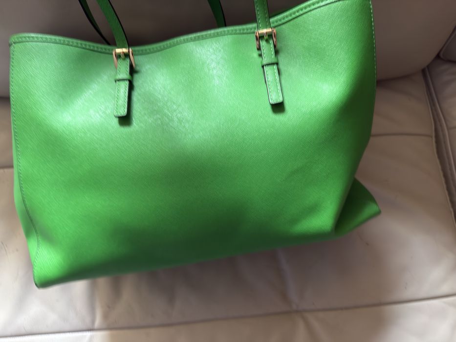 Vand geanta verde Michael Kors