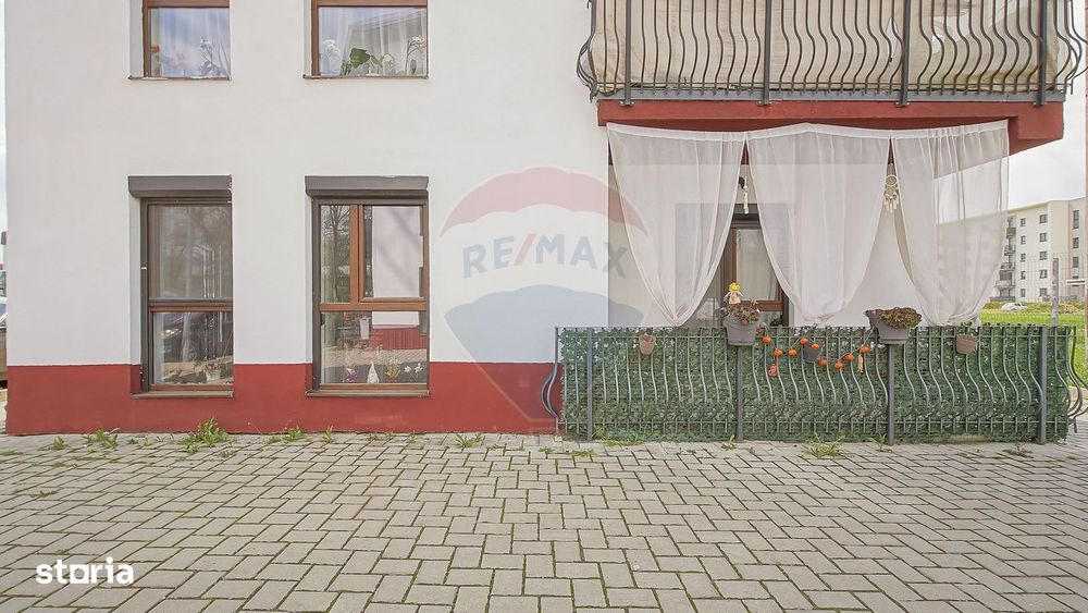 3 Camere || Tractorul || Loc De Parcare || Terasa Si Balcon