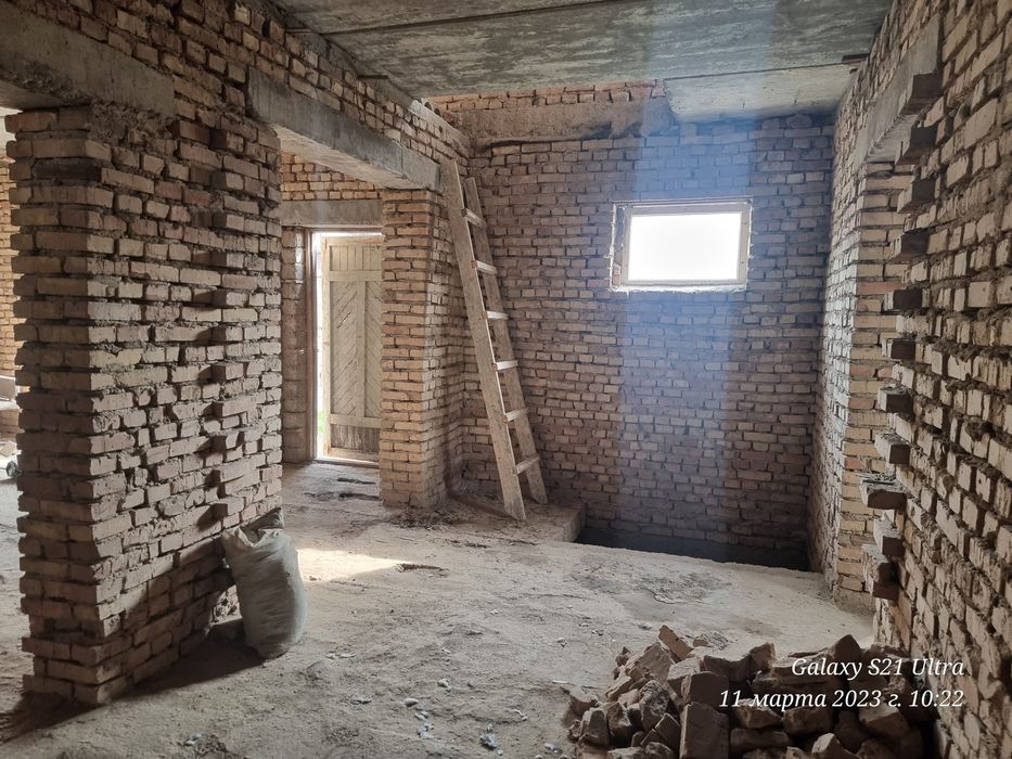 Уй сотилади ёки арендага берилади.