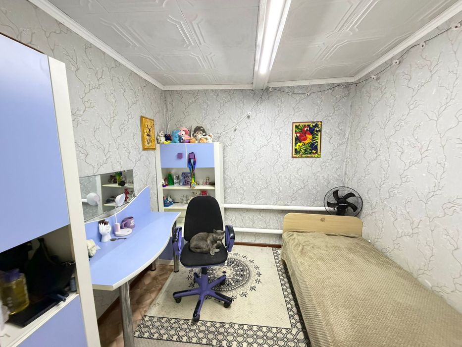 Продам дом 2 рабочий .