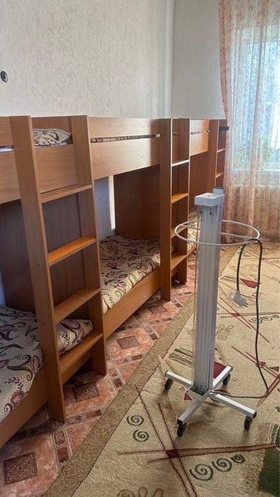 двухярусная кровать