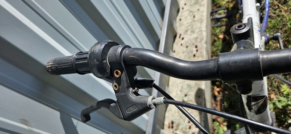 Vand bicicleta buna