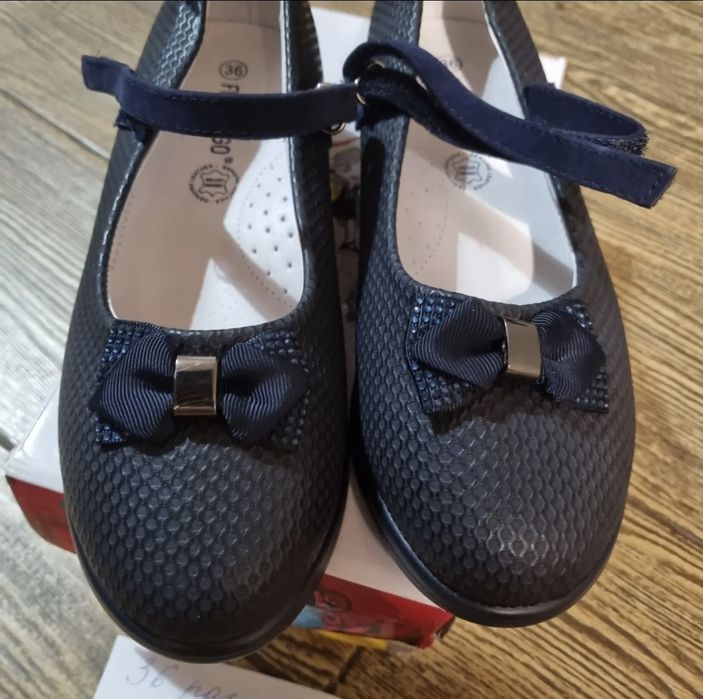 Туфли школьные 36 и 32 р